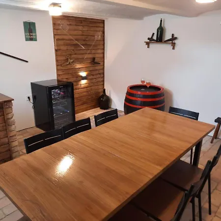 Feriehus Amande House & Vonyarcvashegy