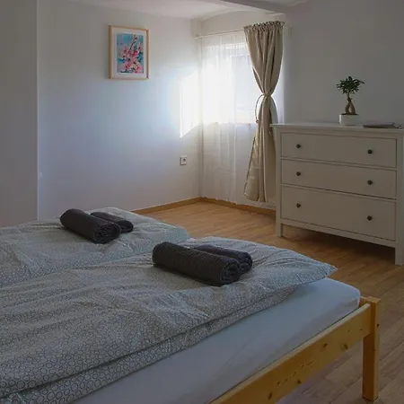 בית נופש Amande House & *