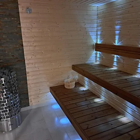 Amande House & בית נופש