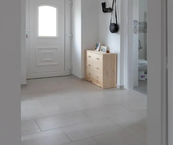 Hébergement de vacances Amande House & *