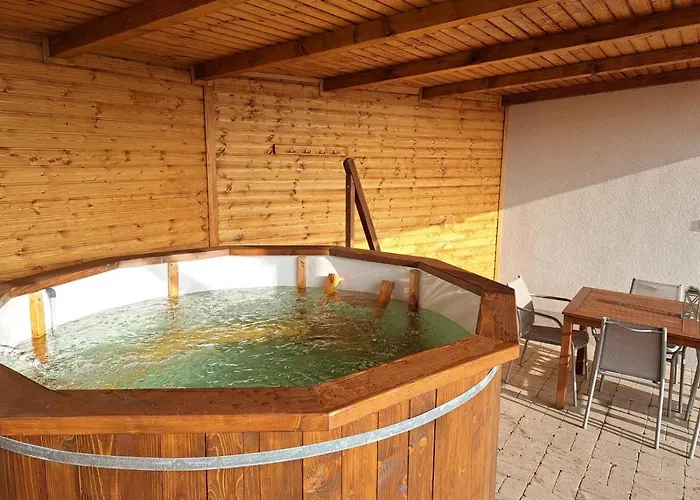 Hébergement de vacances Amande House & Vonyarcvashegy